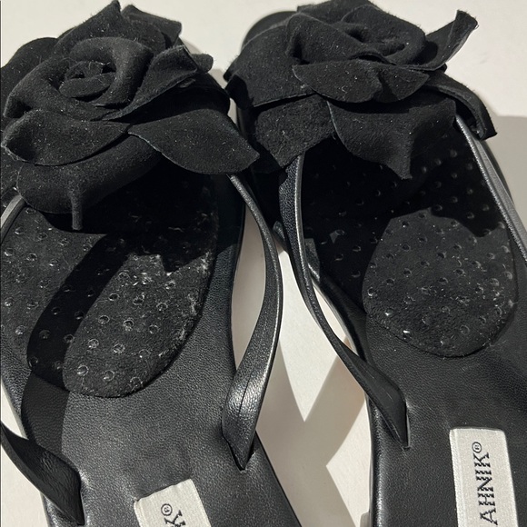 Manolo Blahnik Black Leather Suede Flower Slides Sandals sz 38.5 Made in Italy - Picture 10 of 11
